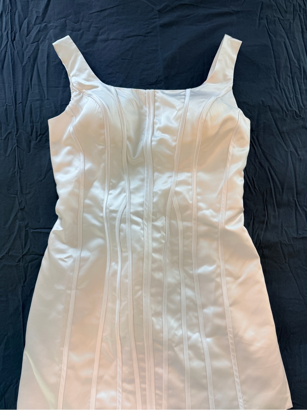 White dress Two looks in one dress! Perfect for the modern bride